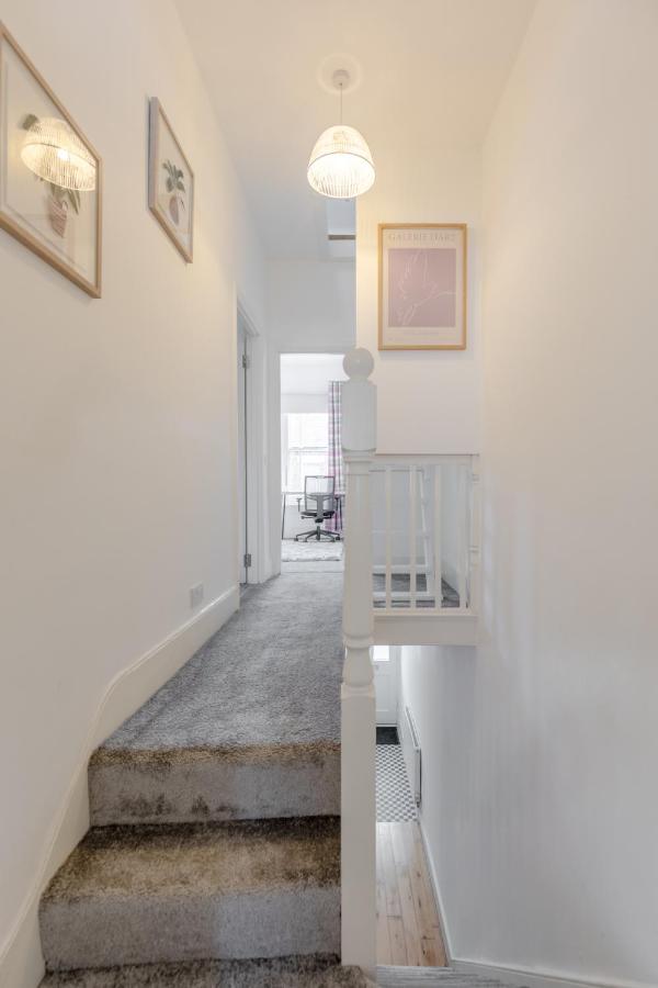 Queens Park Grand - B&B London