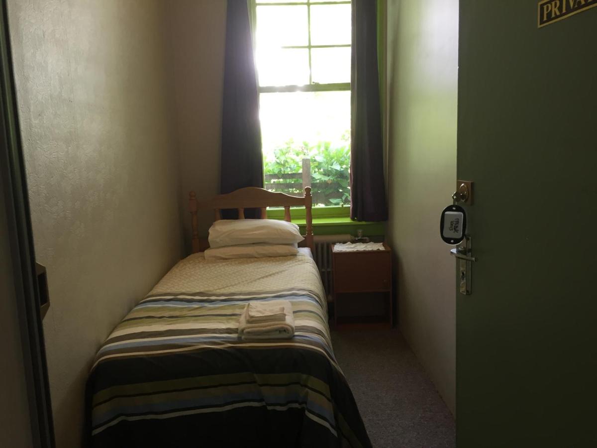 Single Room with Shared Bathroom