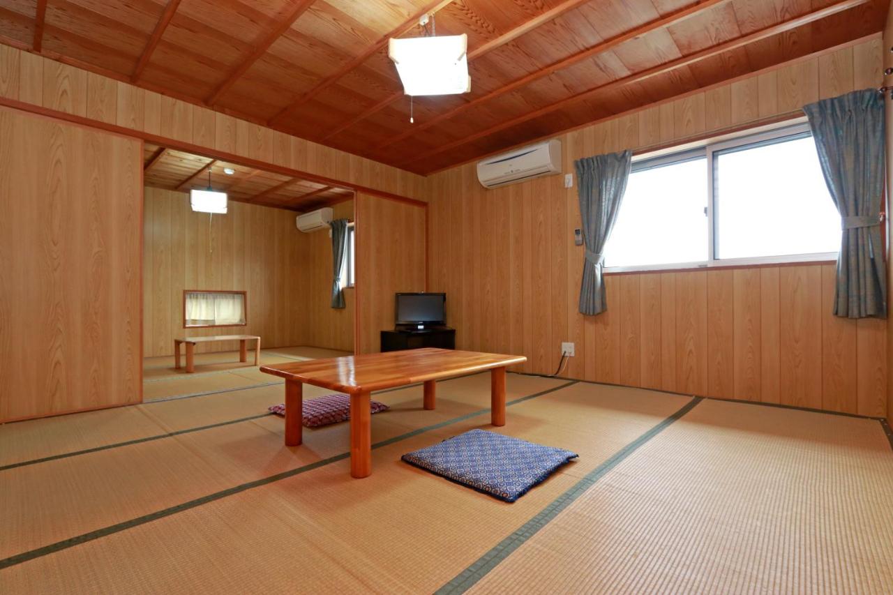 Japanese-Style Room
