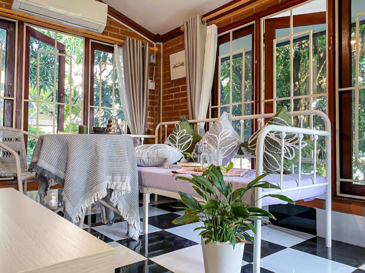 The Giftown Vientiane, Watchan, 100 mt from Mekong Night Market - B&B