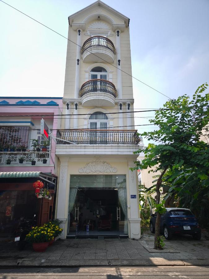 Long Homestay Xuyên Á - B&B Đức Hòa