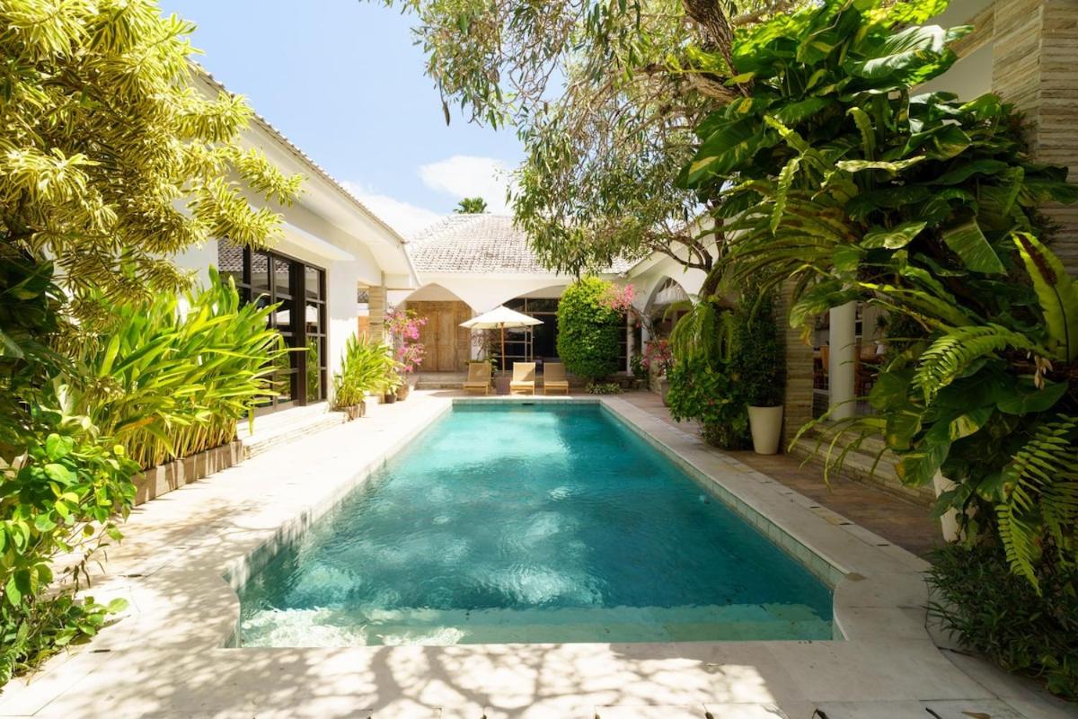 Villa Nirvana Seminyak - B&B Seminyak