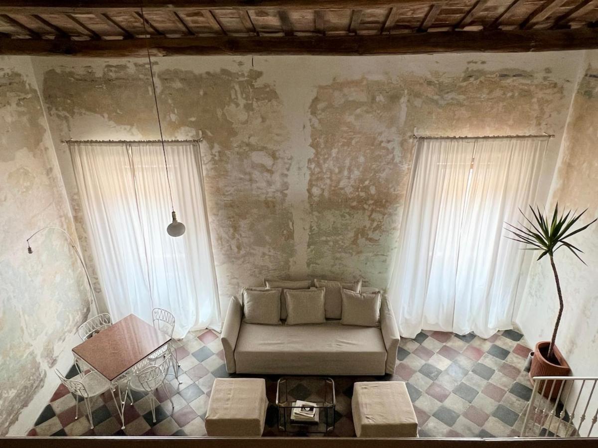 La Colombaia Anno 1789 - Ferienwohnung Tivoli