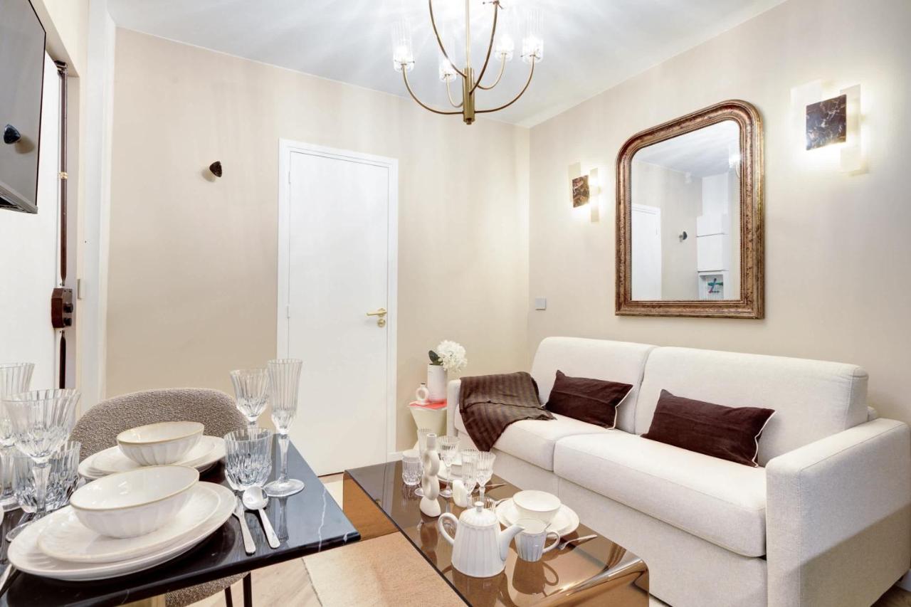 Charming apartment with AC a proximite de Republique - Bed and Breakfast