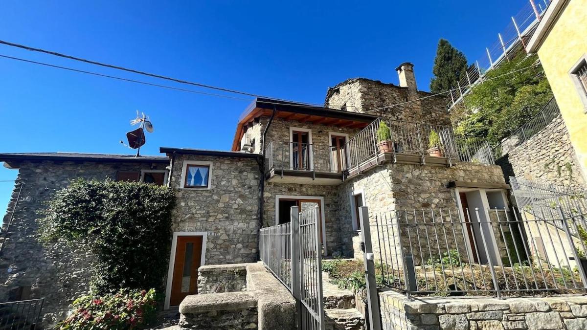 Die Weinrose - Natura Lago Monti - Bed and Breakfast Montemezzo