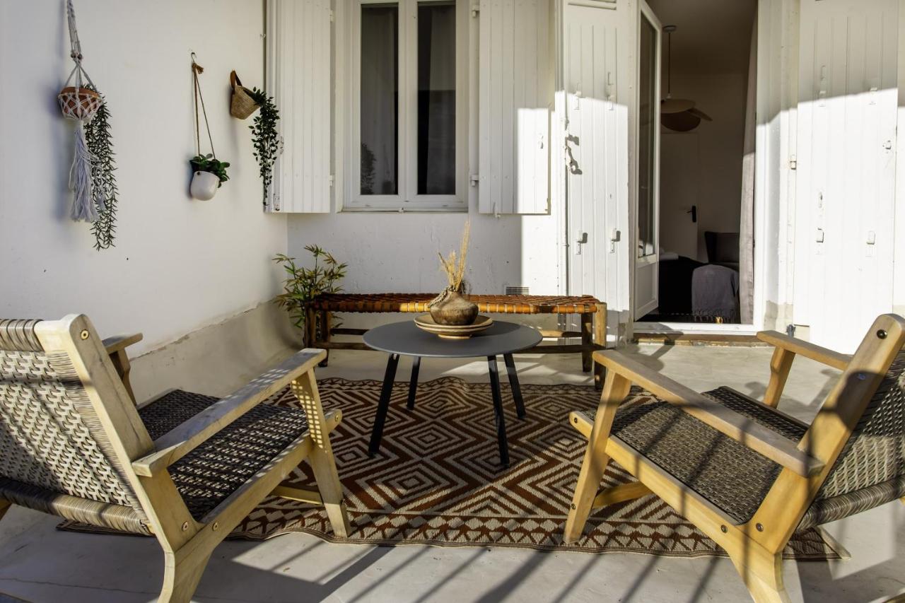 Grand T3 rue piétonne bureau et terrasse - B&B Angoulême