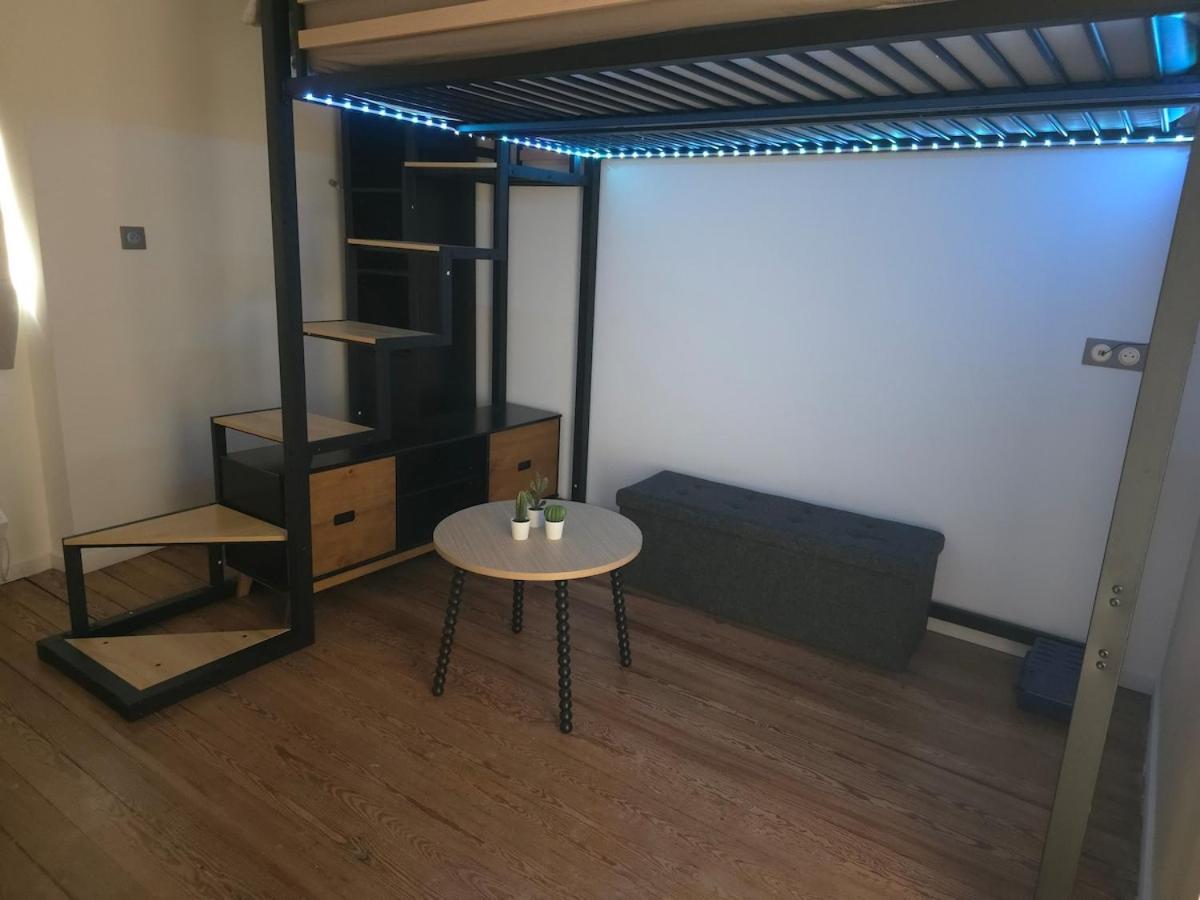 Beau studio proche gare à Dijon - B&B