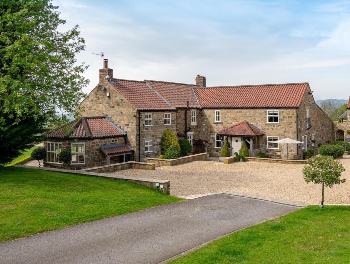 Osgoodby House with Private Indoor Heated Swimming Pool and Spectacular Views - Ferienwohnung Sutton
