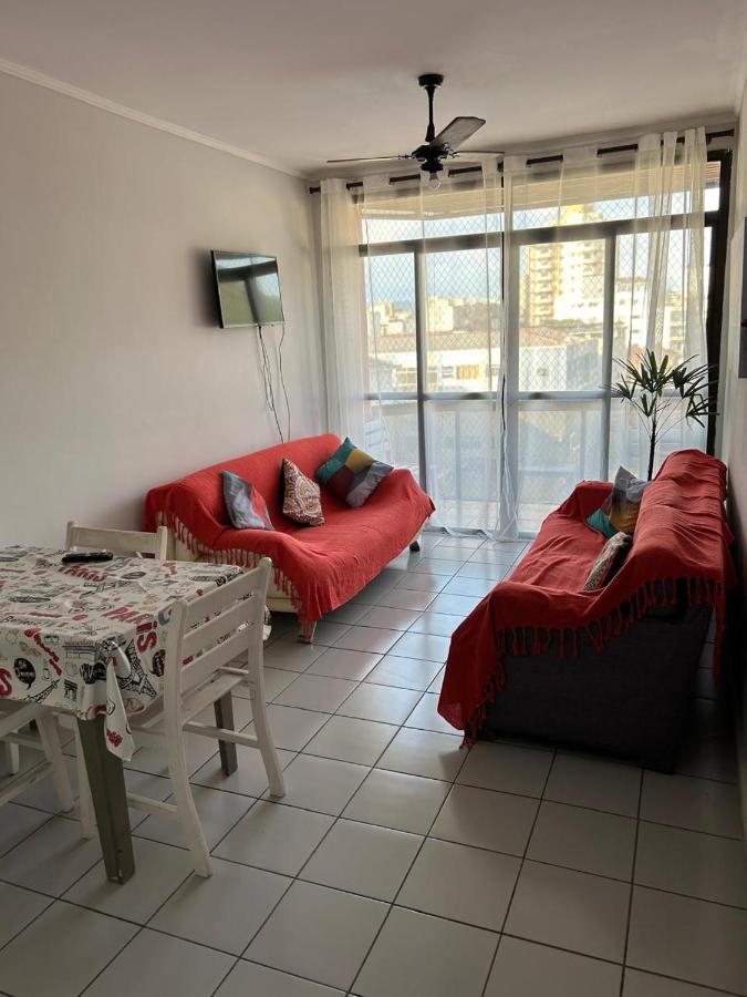Apartamento de 2 dormitorios con balcón