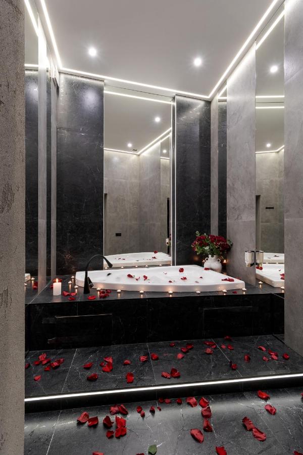Royal jacuzzi apartment on Kostyushka 16 - B&B