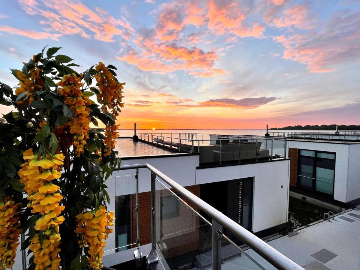 Floating Hideaway- Coco de Mer - B&B Ribnitz-Damgarten