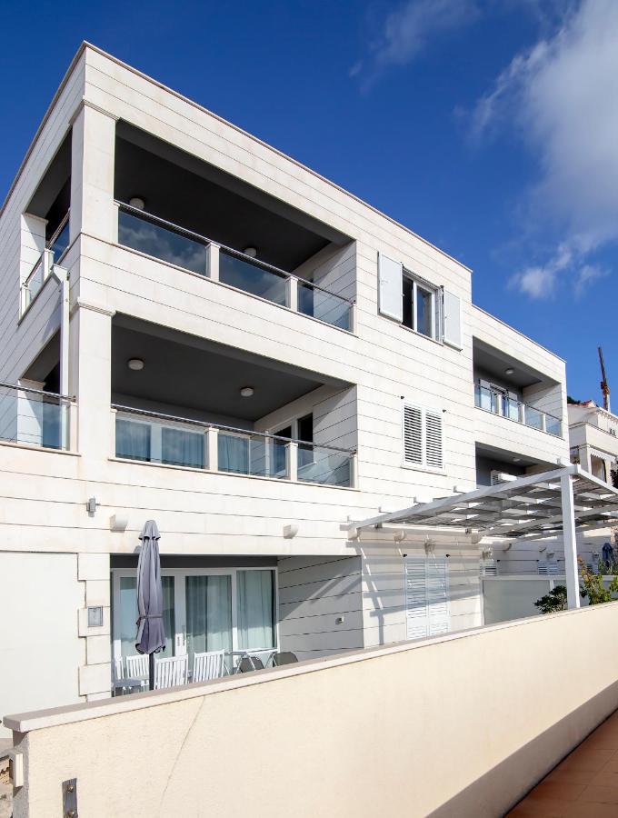 55 & 54 Stairs Apartments - B&B