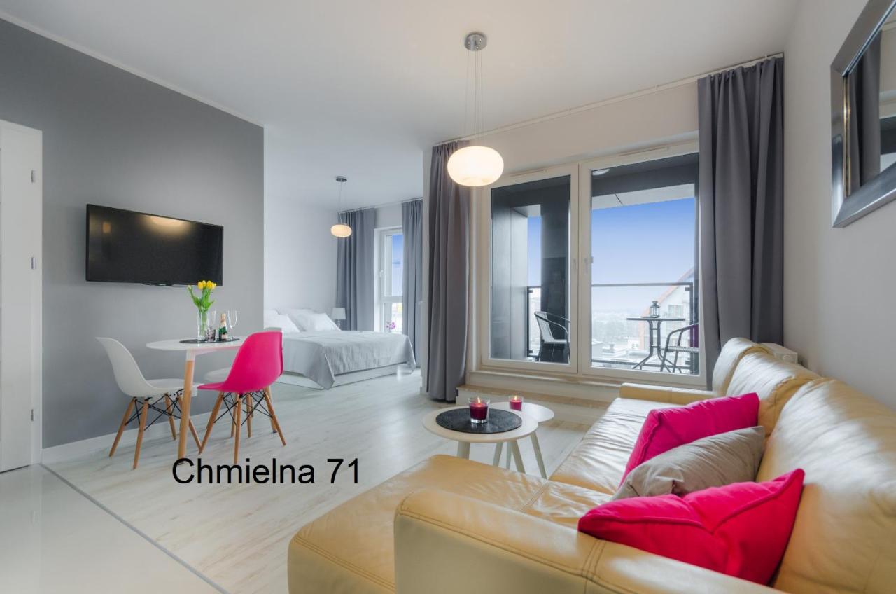 Monolocale Deluxe con Parcheggio - Via Chmielna 71