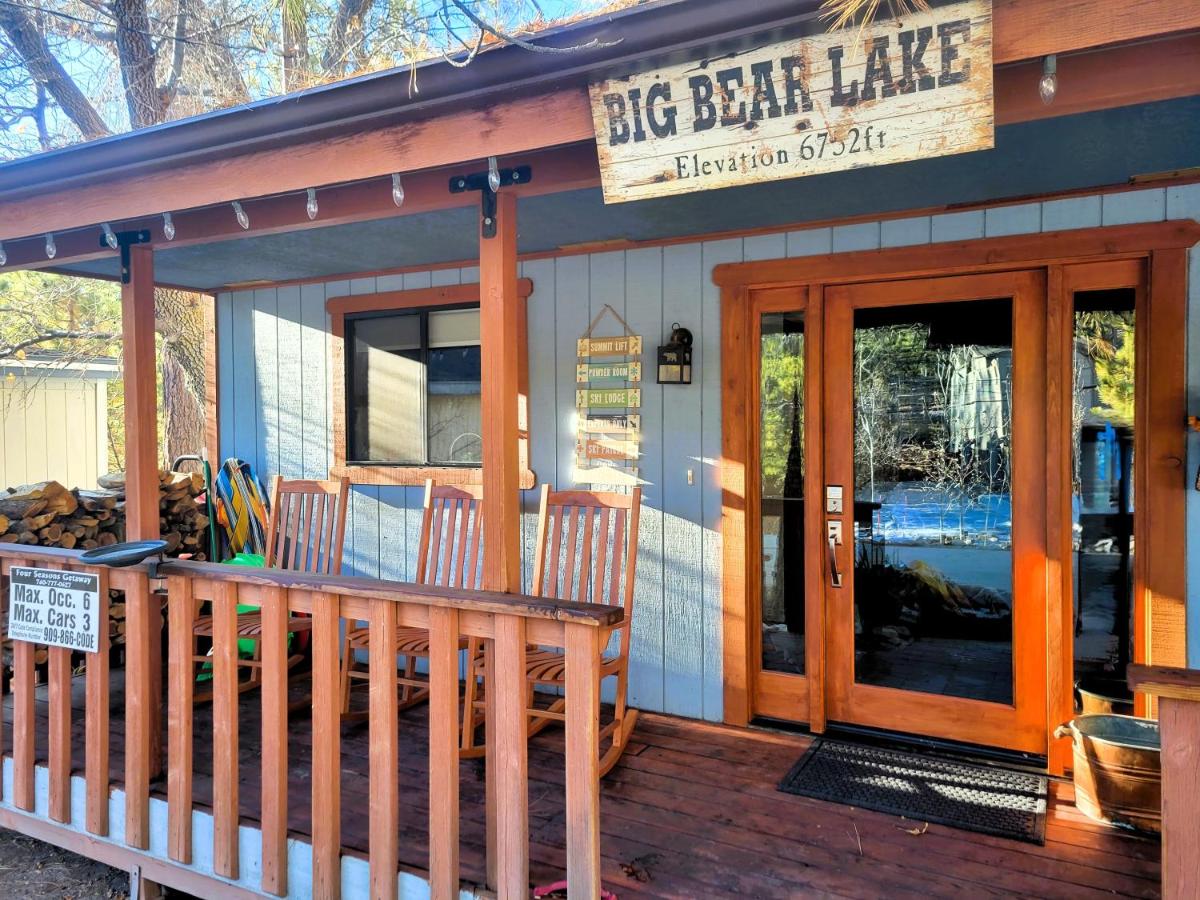 Four Seasons Getaway-Private Hot Spa with Pine Tree Views-Walk to Village and Pineknot Trailhead-Plus King Bed! - B&B