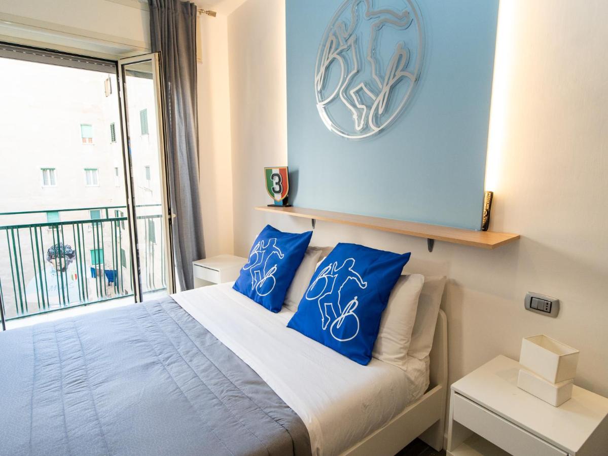 Vierbettzimmer mit Balkon