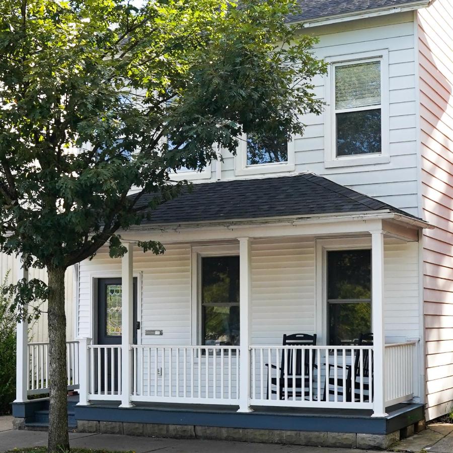 Stylish Apt Walk to Shops, Dining, and Bucknell - B&B Lewisburg