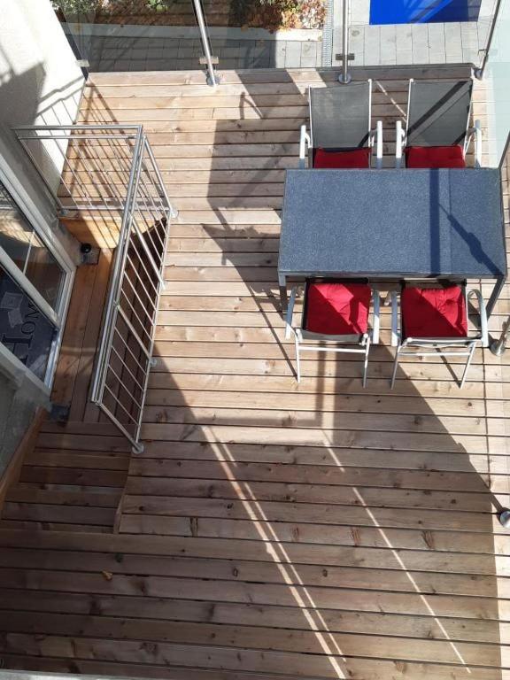 KRISTALL Doppelzimmer im Zentrum, Balkon, Nähe Bahnhof und Therme - B&B Bad Ischl