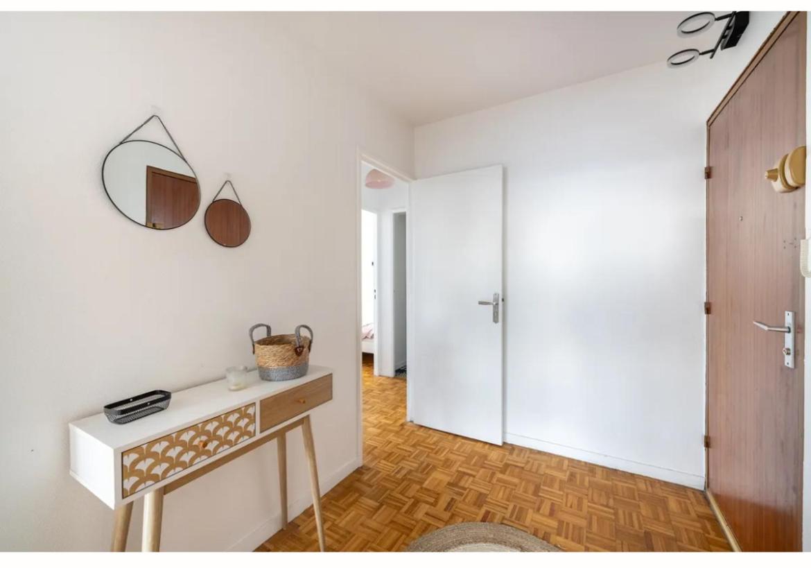 30 min de Paris Grand appartement neuf et lumineux - B&B