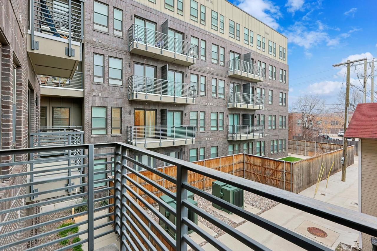 Chic 1BD Loft Near Sundance Square with Pool & Gym - B&B