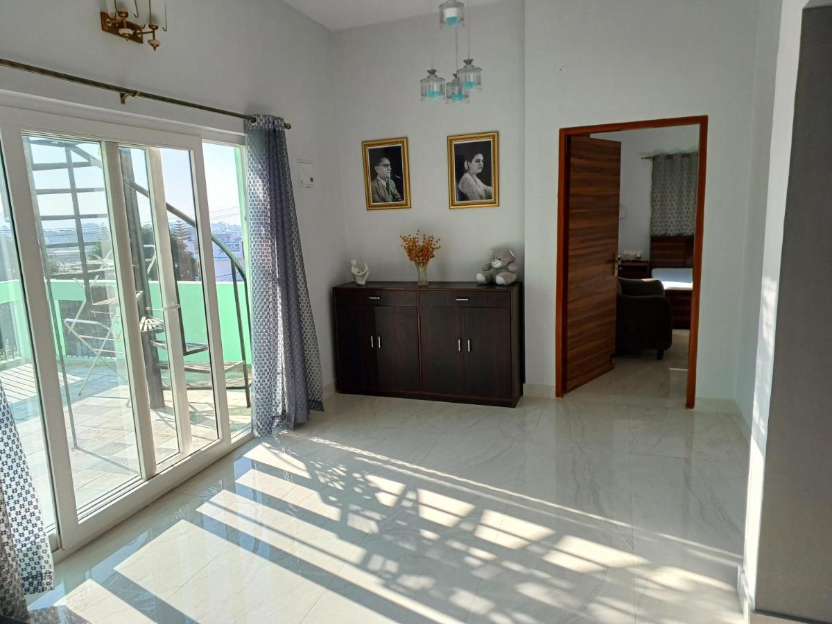 Deluxe King Studio