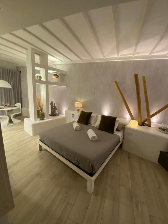 HOME 3 Luxury Suite - Bed and Breakfast Bisceglie