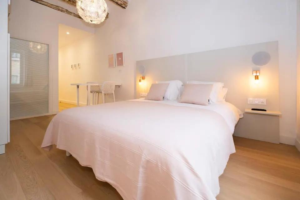 Design Suite Vieux Port Appartement tout équipé climatisé - Chambres d’hôtes Marseille