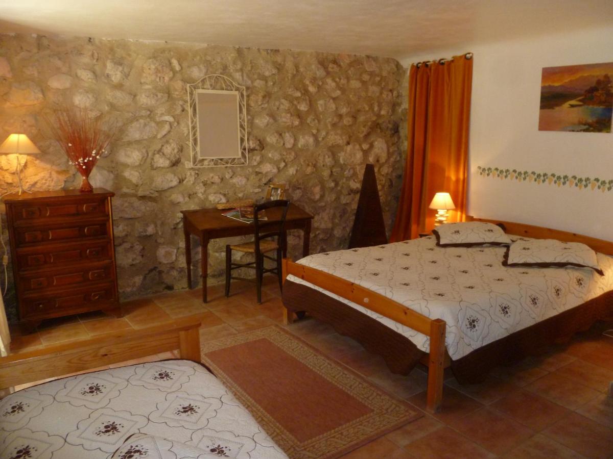 Triple Room with Garden View