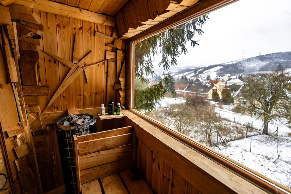 Fenyőliget - Prémium Családi Apartman - B&B