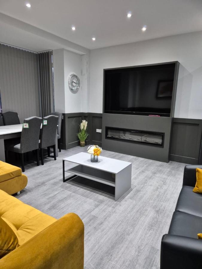 Serenity Holiday Apartments - B&B Blackpool