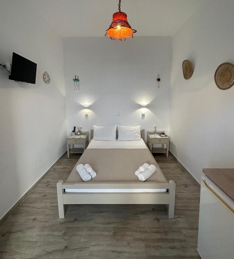 Nick's Studio 1 (With private garden) - B&B Parikia