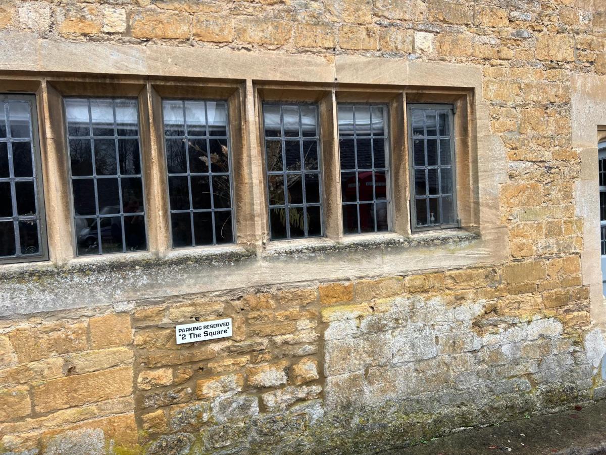 Fordview Cottage is full of Cotwolds Charm - B&B
