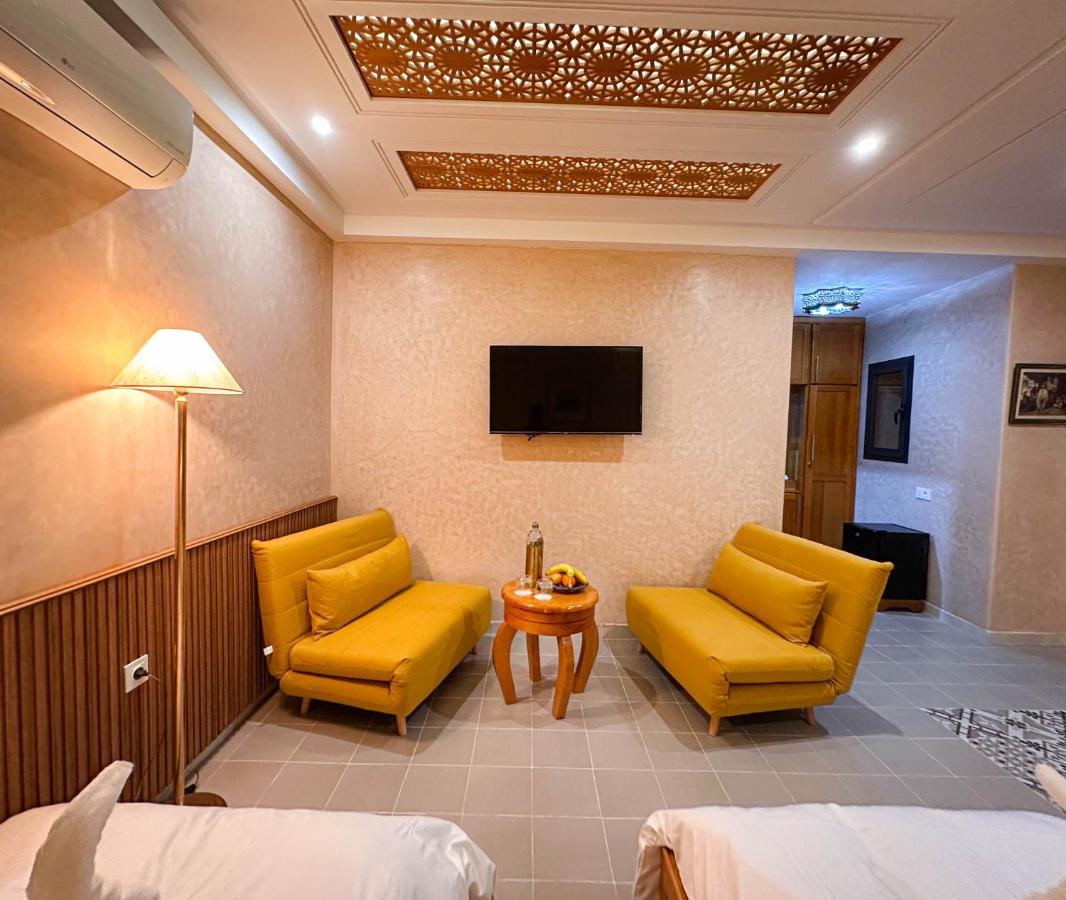 King Suite with Pool View