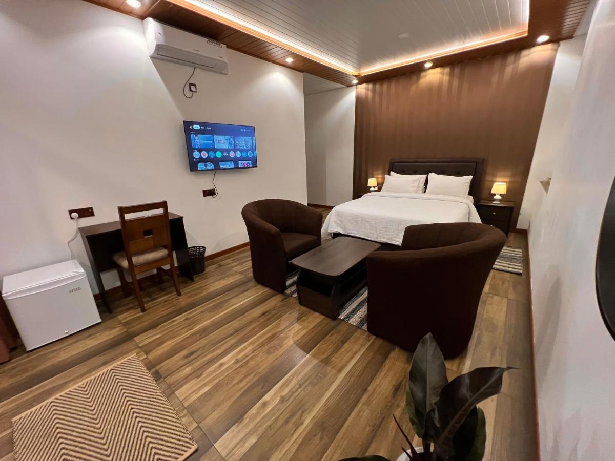 Deluxe Double Room with Bath