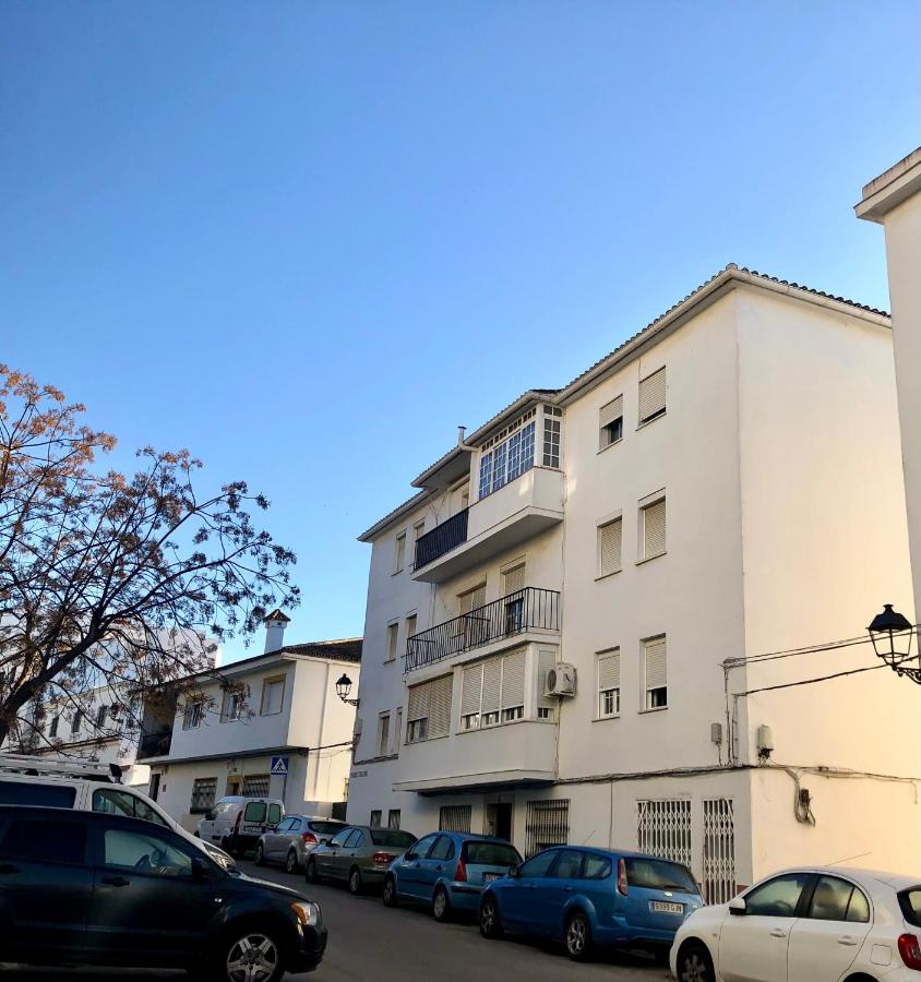 Piso en San Roque, centro neurálgico del Campo de Gibraltar - B&B