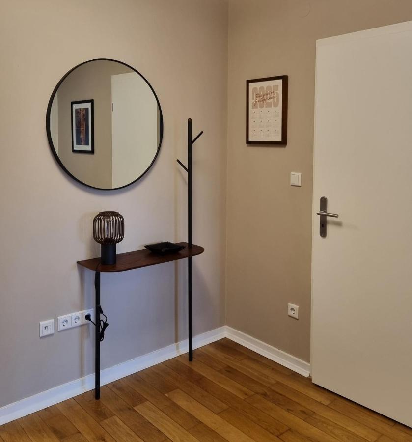 Im Zentrum von Leverkusen, helle 3-Zimmerwohnung 80 m2 - Ferienwohnung