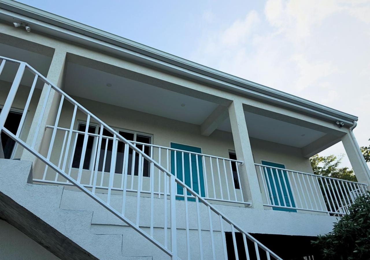 Hilltop Condos Unit #2 - B&B Gros Islet