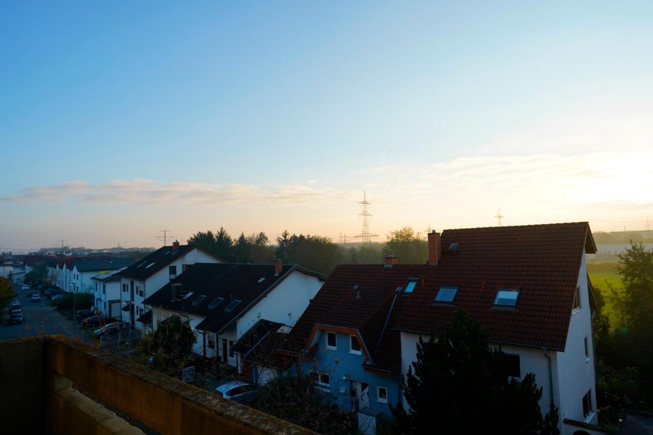 Große Ferienwohnung, Apartment in Leimen WeHome Komfort - B&B