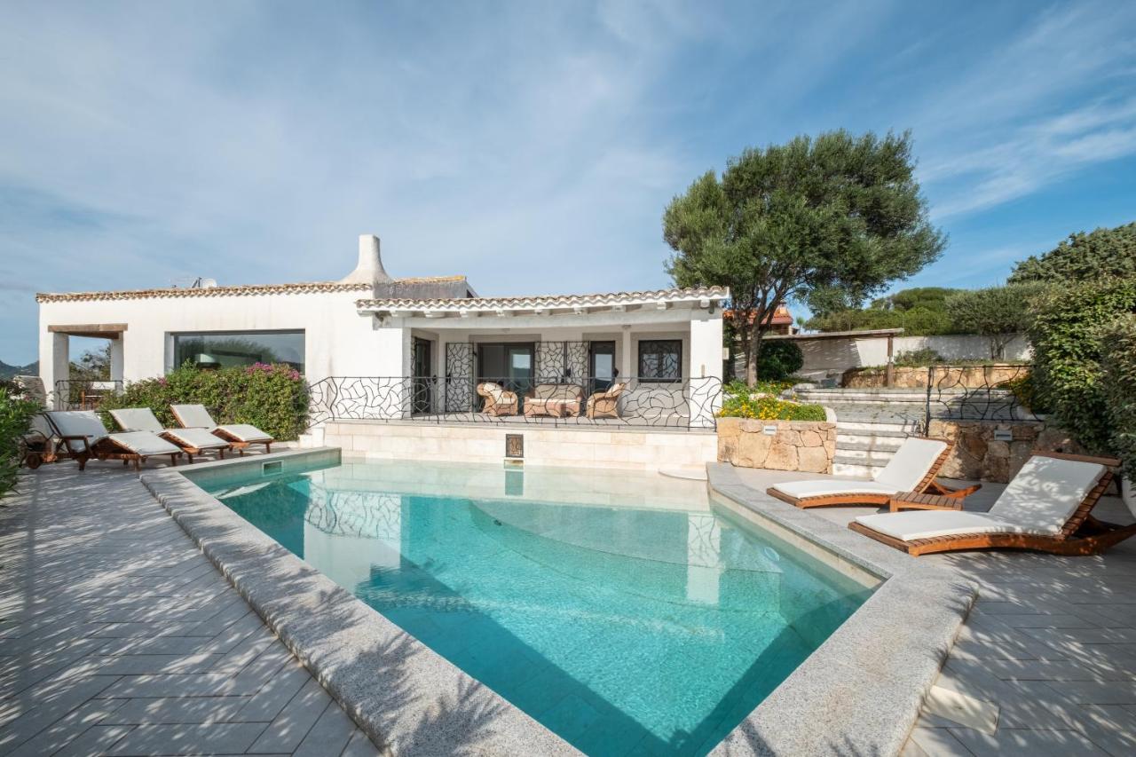 Piscina Privata- Luxury Villa 100m dalla Spiaggia - B&B Palau