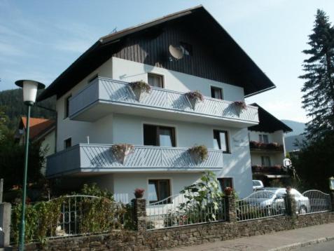 Haus Marisa Ferienwohnungen - Bed and Breakfast