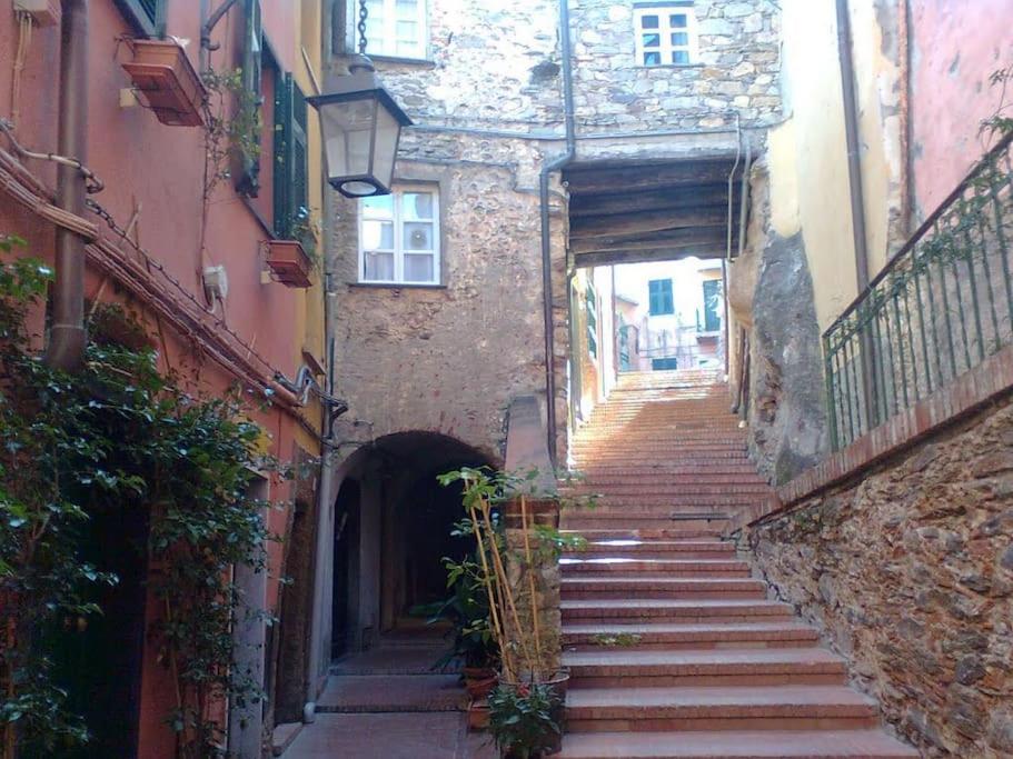 The Sweet home close to castle- Ameglia 19031 - Via Avenza - B&B