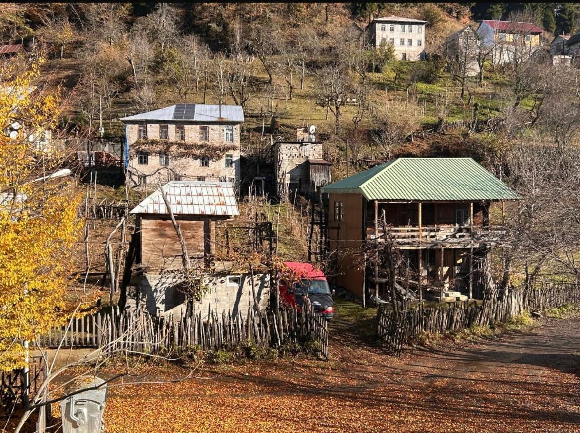 Guest house Zebo - Ferienwohnung Ok’tomberi