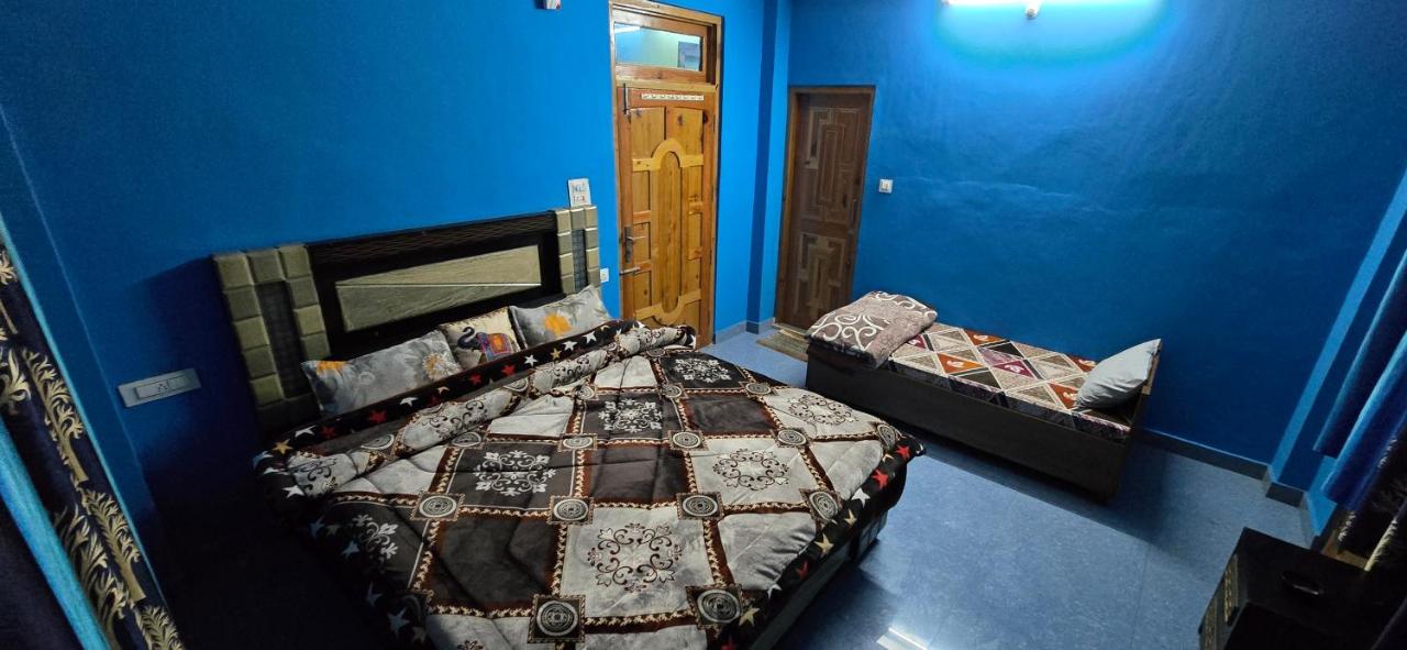 Habitación Triple con balcón