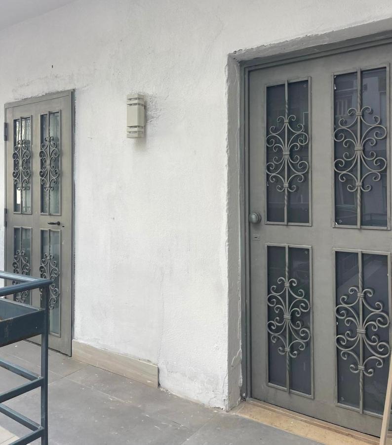 House Piazza Plebiscito by Loveinthetravel - B&B Napoli