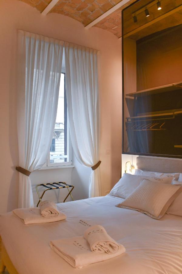 One-Bedroom Apartment with View