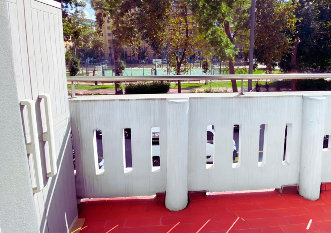 VFH Argonne Trendy Apartment by the Park - B&B