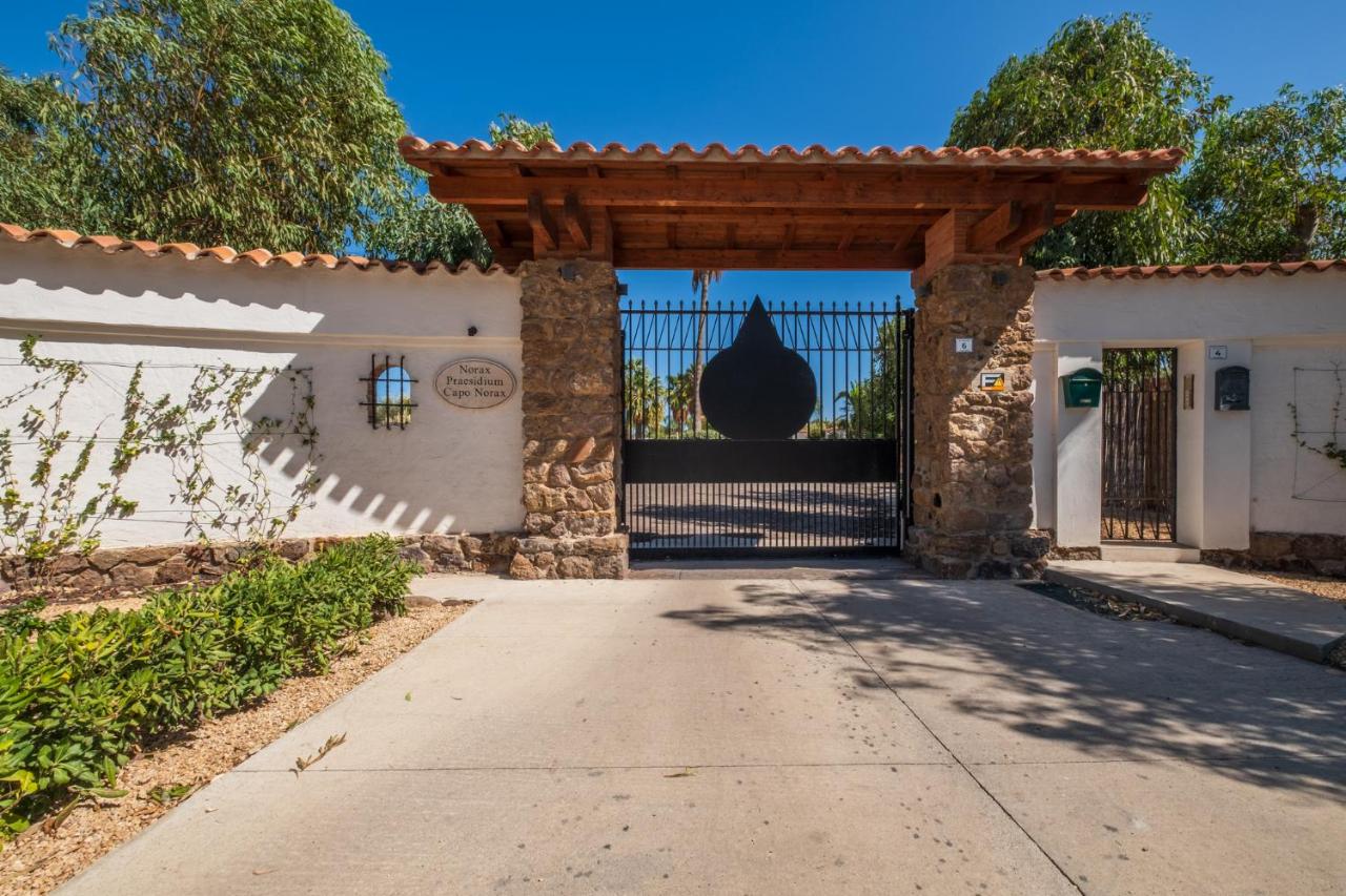 Villa Olga con accesso privato alla spiaggia di Nora - B&B Pula