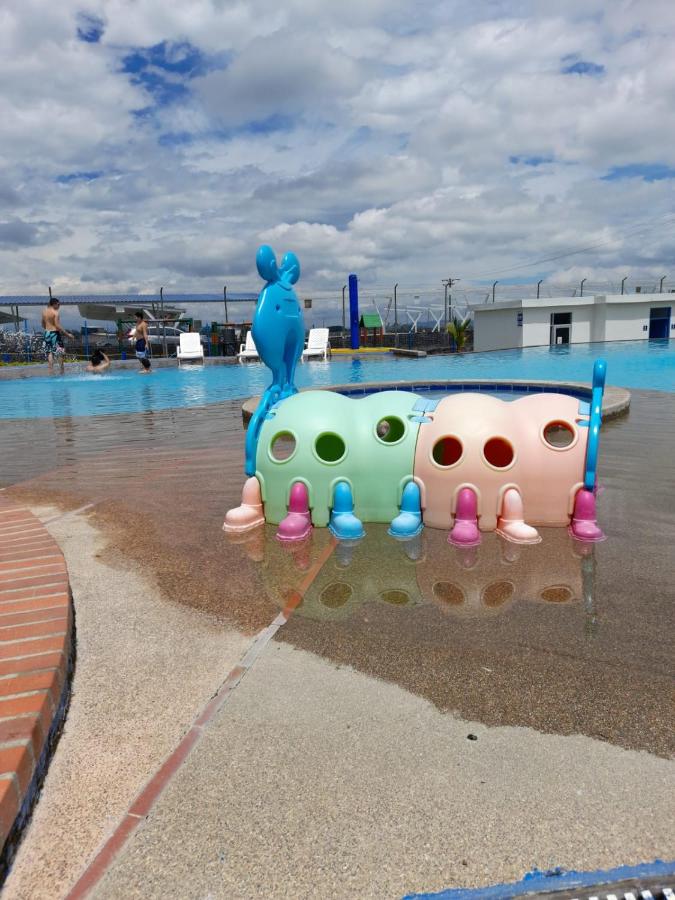 APTOS TURISTICOS PISCINA PARQUE del CAFE - B&B Montenegro