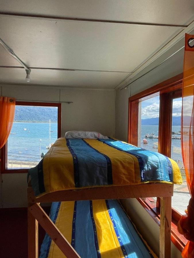 Einzelbett im gemischten Schlafsaal