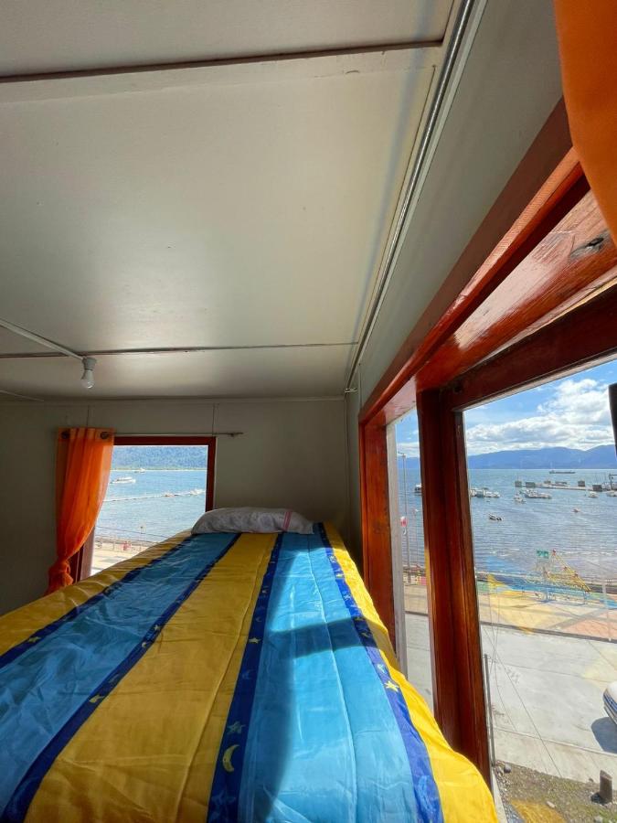 Einzelbett im gemischten Schlafsaal