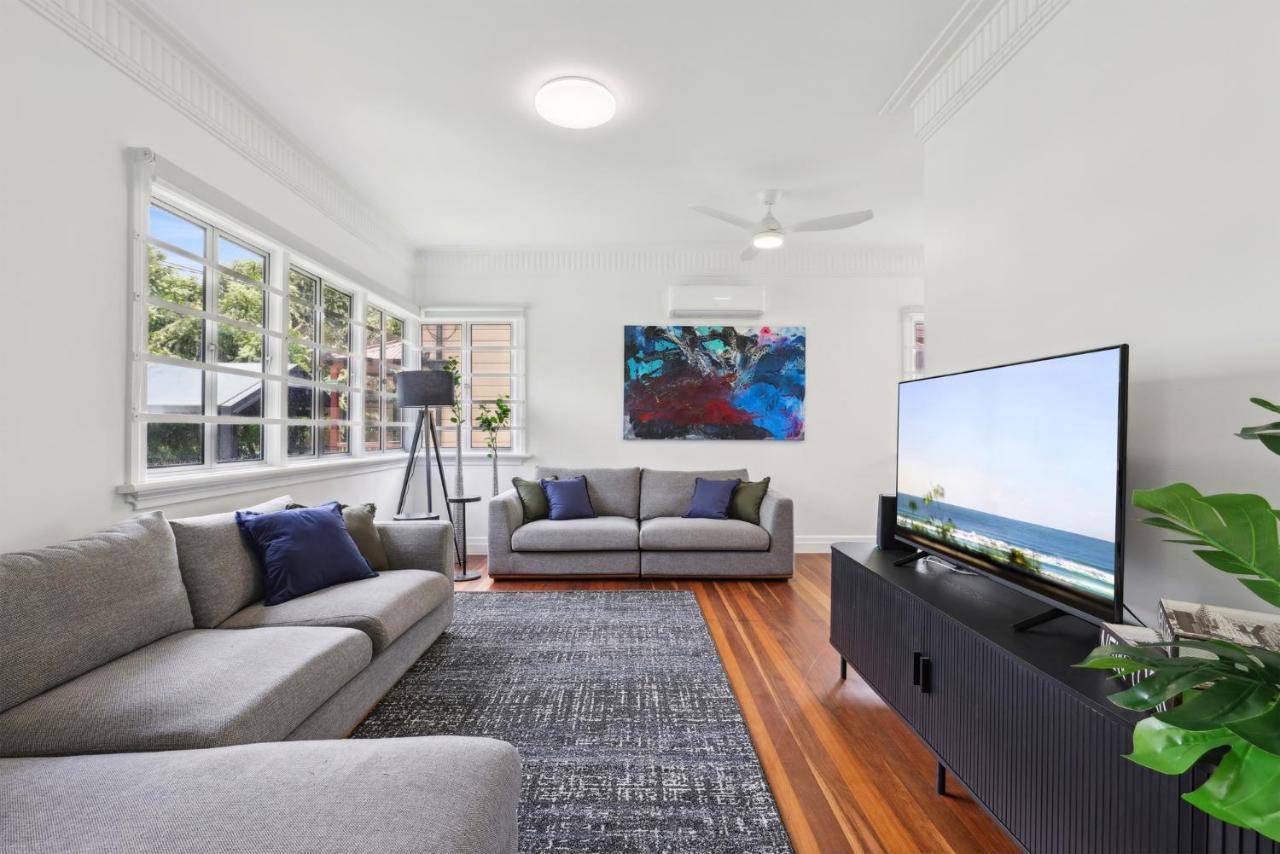 Spacious 3-Bed Home in Morningside with Backyard - Ferienwohnung Brisbane